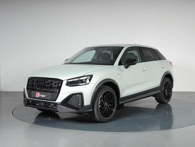 Usata Audi Q2 Ambiente 150 CV (110 kW) 2025 Argento cavo metallizzato SUV