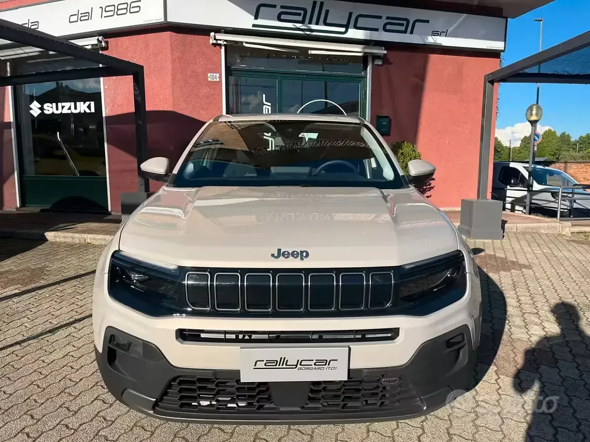Usata Jeep Avenger Longitude 101 CV (74 kW) 2024 Marrone SUV