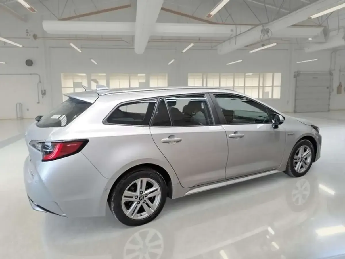 Usata Toyota Corolla Business Edition 98 CV (72 kW) 2021 Grigio Station wagon
