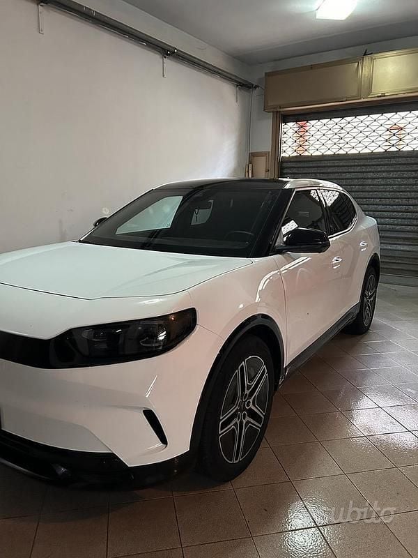 Usata Ford Capri 210 kW (286 CV) 2024 Bianco Coupé