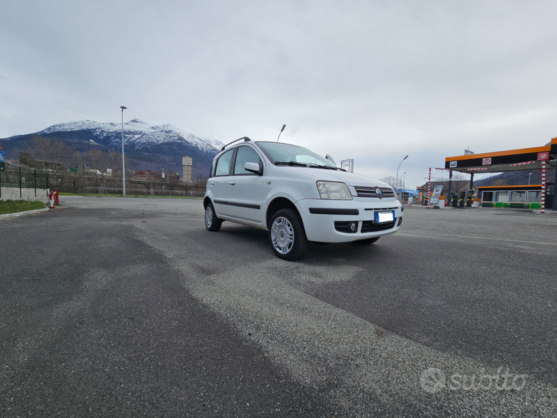 Usato 2005 Fiat Panda 4x4 Benzin (5.500 €)