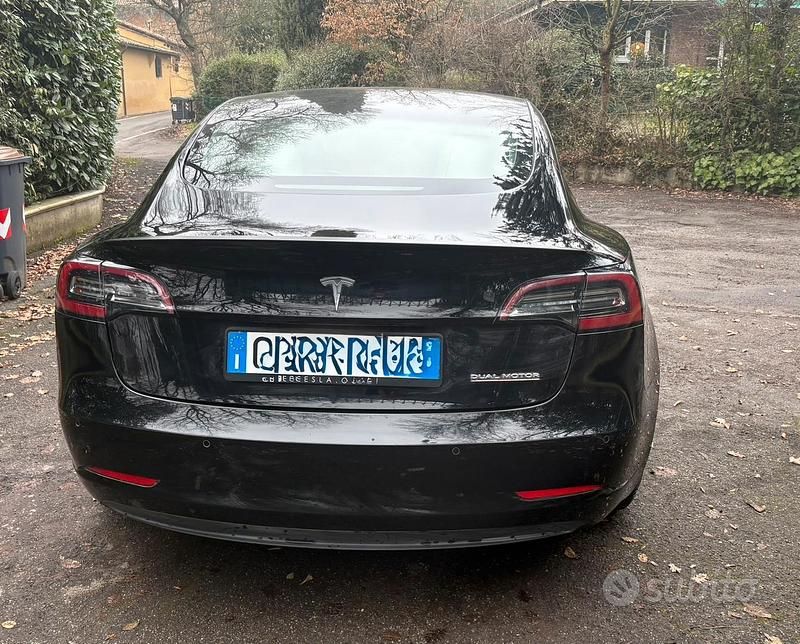Usata Tesla Model 3 235 kW (320 CV) 2021 Nero Berlina