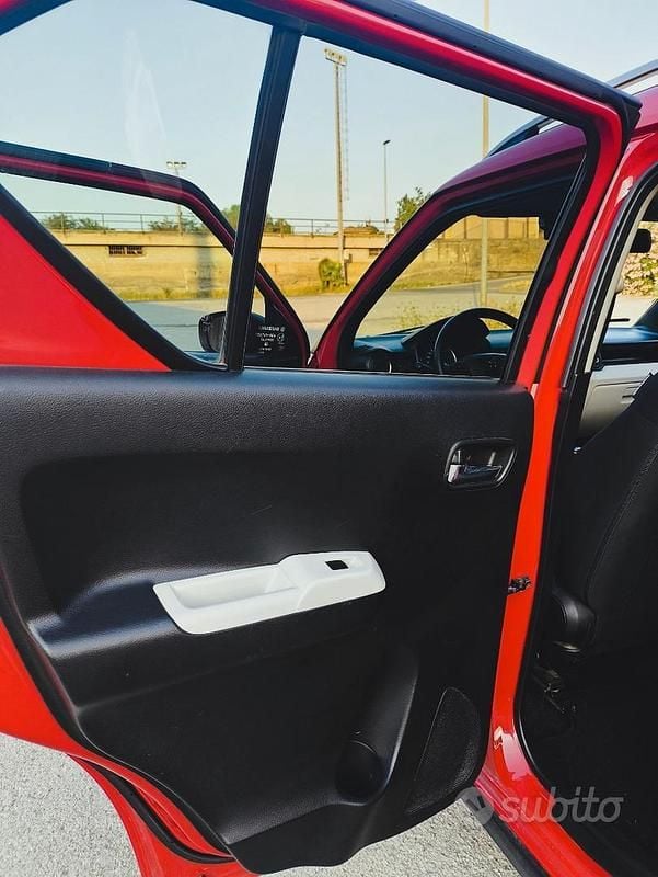 Usata Suzuki Ignis 90 CV (66 kW) 2019 Rosso SUV