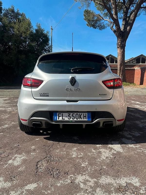 Usata Renault Clio IV R.S. 200 CV (147 kW) 2014 Berlina