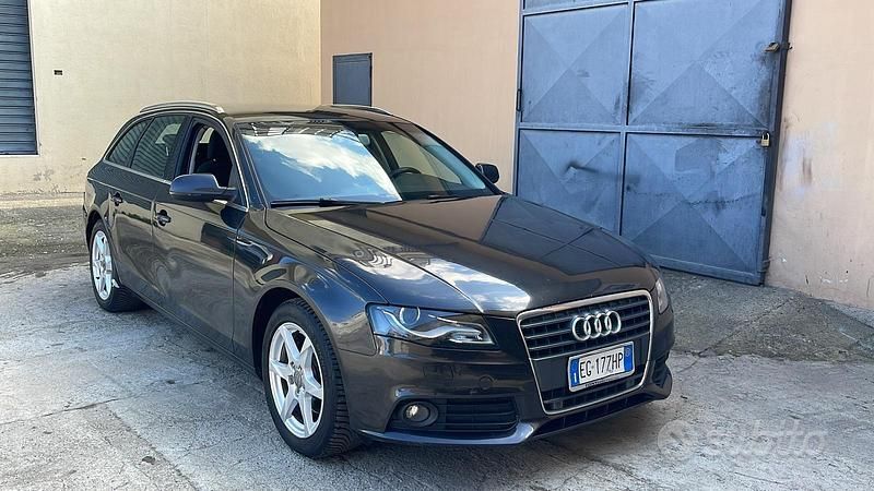 Usata Audi A4 143 CV (105 kW) 2011 Grigio Station wagon