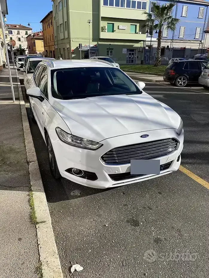 Usata Ford Mondeo 116 CV (85 kW) 2015 Bianco Station wagon