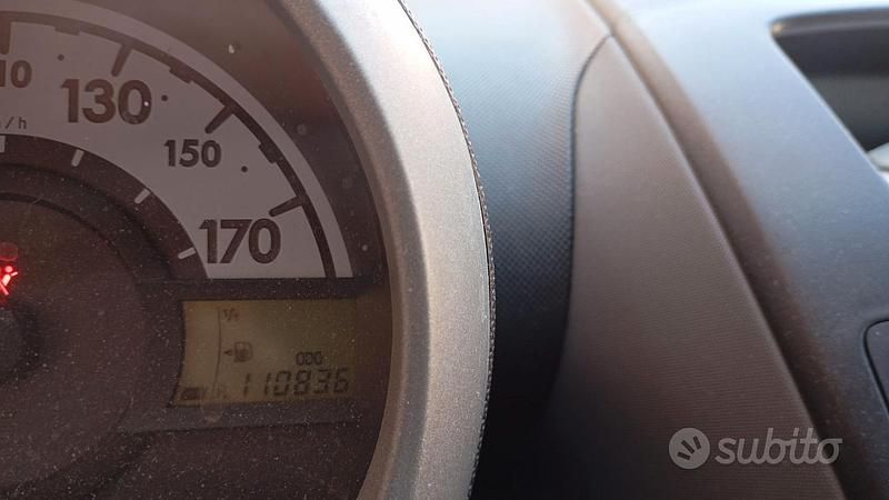 Usata Citroën C1 68 CV (50 kW) 2006 Rosso Utilitaria