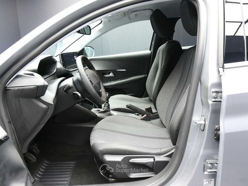 Ny Peugeot 208 Allure 101 HK (74 kW) 2026 Svart Halvkombi
