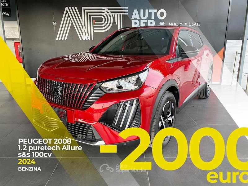 Usata Peugeot 2008 Allure 101 CV (74 kW) 2024 Rosso SUV