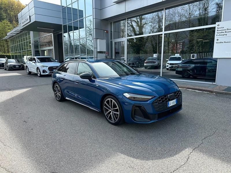 Usata Audi A5 S-Line 204 CV (150 kW) 2025 Blu Station wagon