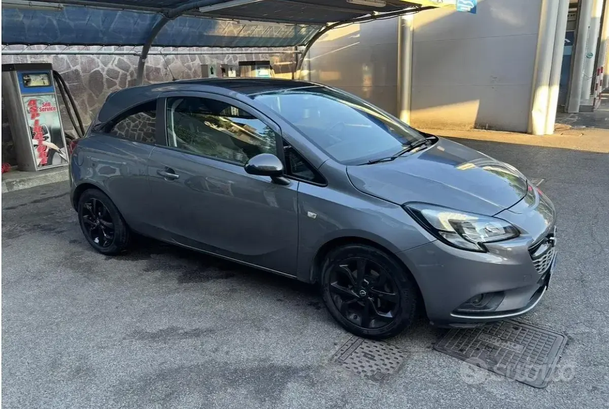 Usata Opel Corsa 90 CV (66 kW) 2016 Grigio Utilitaria