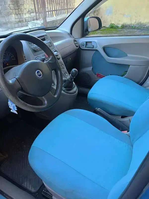 Usata Fiat Panda Dynamic 69 CV (50 kW) 2005 Blu/azzurro Utilitaria