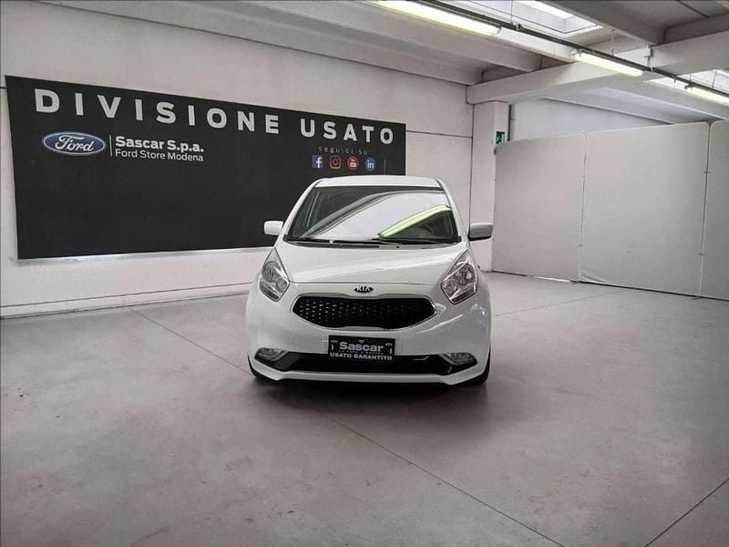 Usata Kia Venga Active 90 CV (66 kW) 2018 Bianco Utilitaria