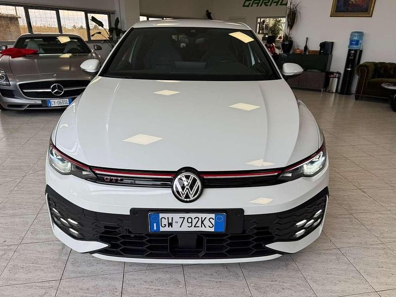 Usata VW Golf VIII GTI 265 CV (194 kW) 2024 Bianco Berlina