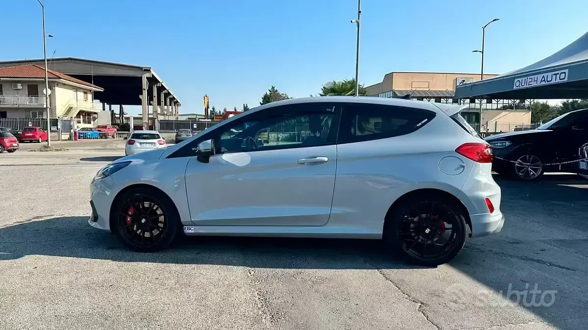 Usata Ford Fiesta ST 200 CV (147 kW) 2019 Blu Utilitaria