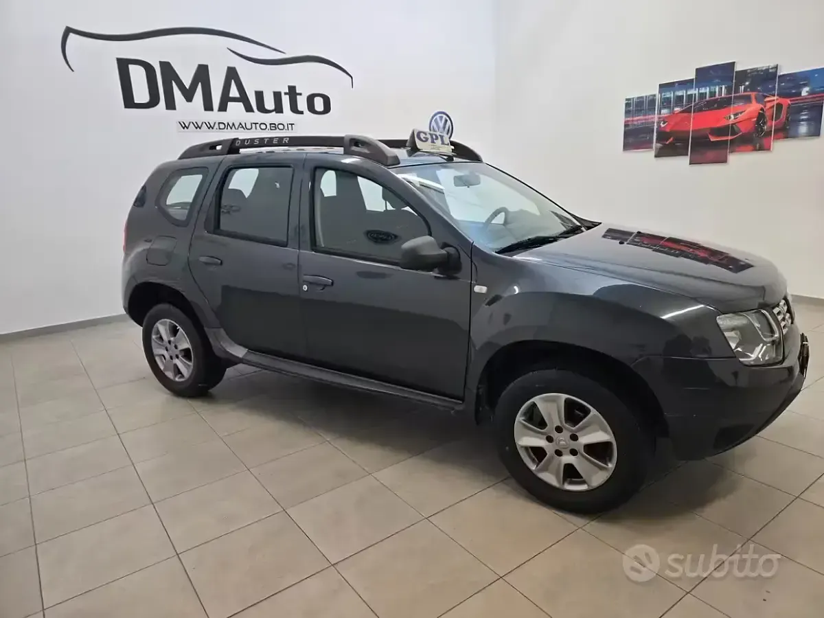 Usata Dacia Duster Lauréate 101 CV (74 kW) 2014 Blu SUV