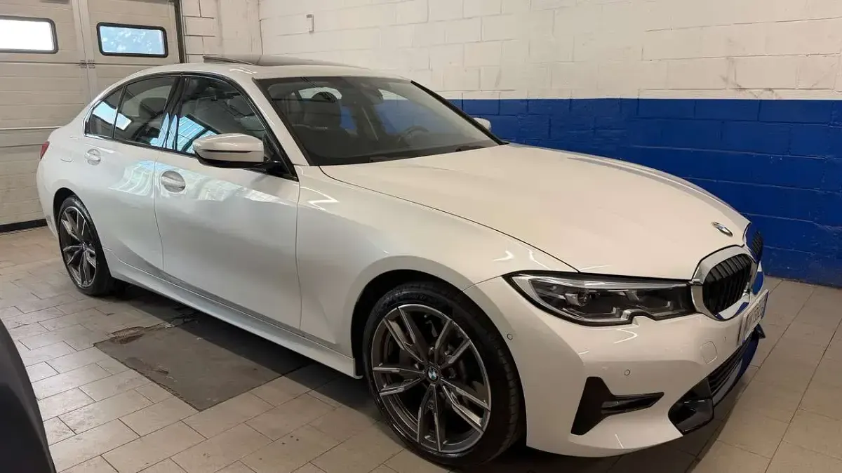 Usata BMW 330 Sport Line 184 CV (135 kW) 2021 Bianco Berlina