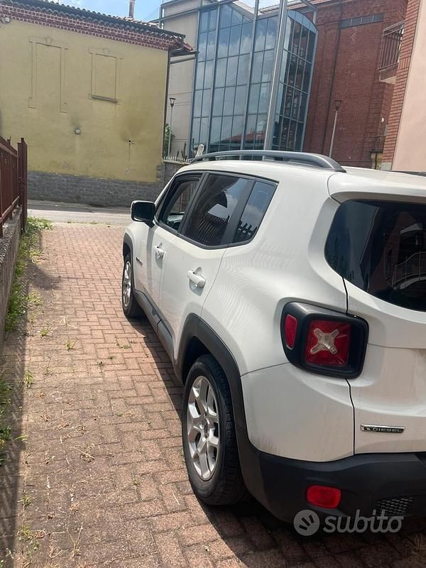 Usata Jeep Renegade 120 CV (88 kW) 2015 Bianco SUV