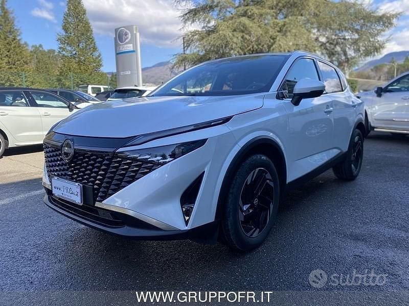 Usata Nissan Qashqai N-Connecta 140 CV (102 kW) 2025 Bianco SUV