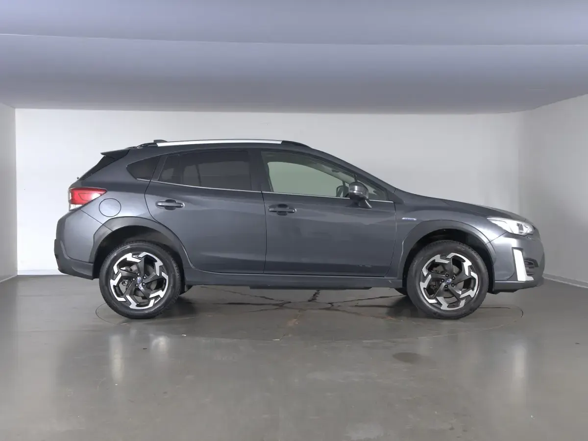Usata Subaru XV Style 114 CV (83 kW) 2022 Grigio SUV