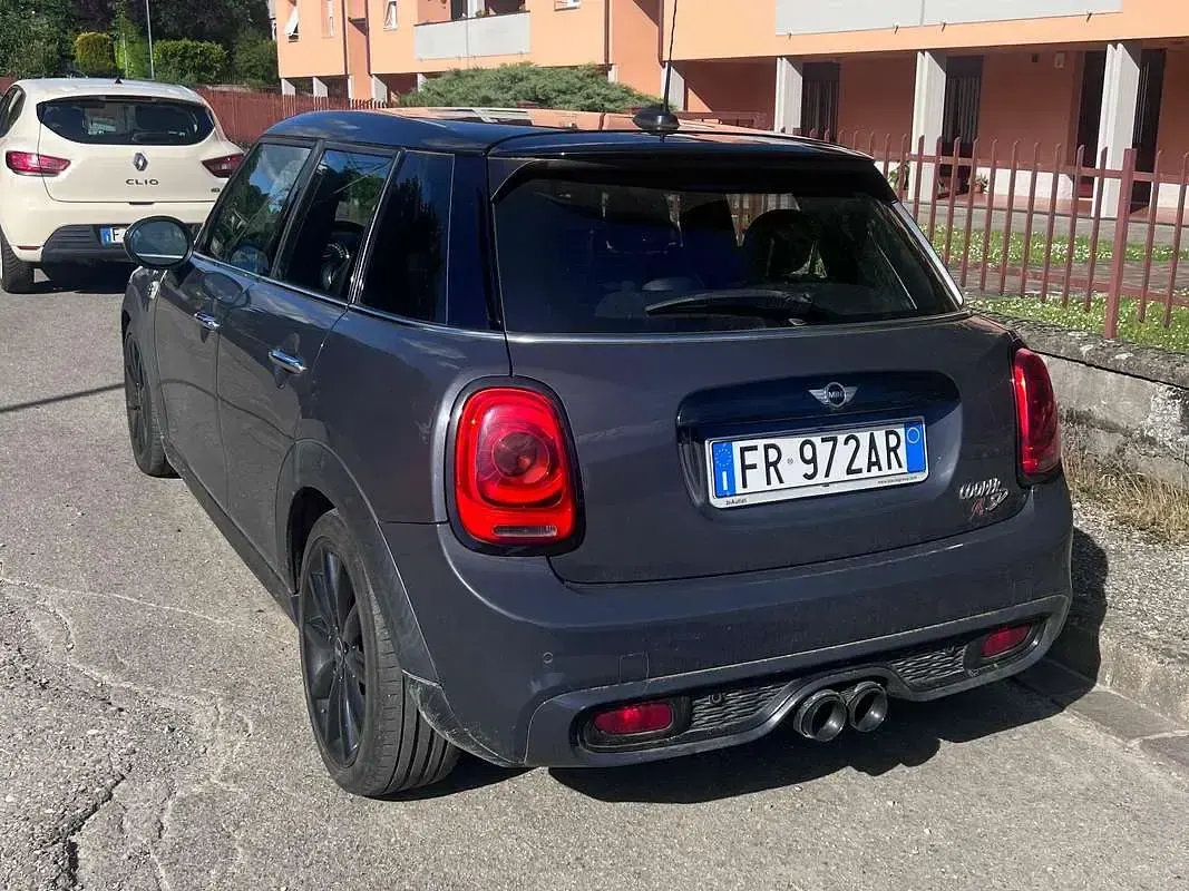 Usata Mini Cooper SD Hype 170 CV (125 kW) 2018 Grigio Utilitaria