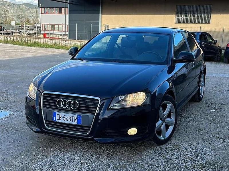 Usata Audi A3 Attraction 125 CV (91 kW) 2010 Blu/azzurro Utilitaria