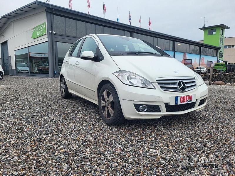 Usata Mercedes A160 Avantgarde 95 CV (69 kW) 2009 Bianco Berlina
