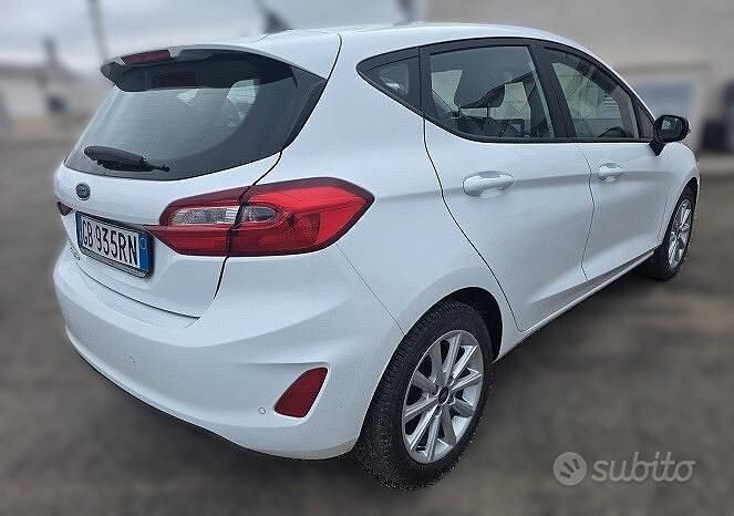 Usata Ford Fiesta 86 CV (63 kW) 2020 Bianco Utilitaria