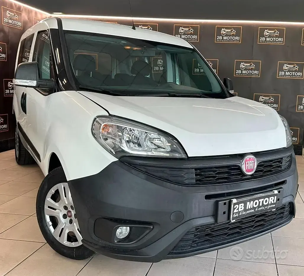 Usata Fiat Doblò 95 CV (69 kW) 2018 Bianco Monovolume
