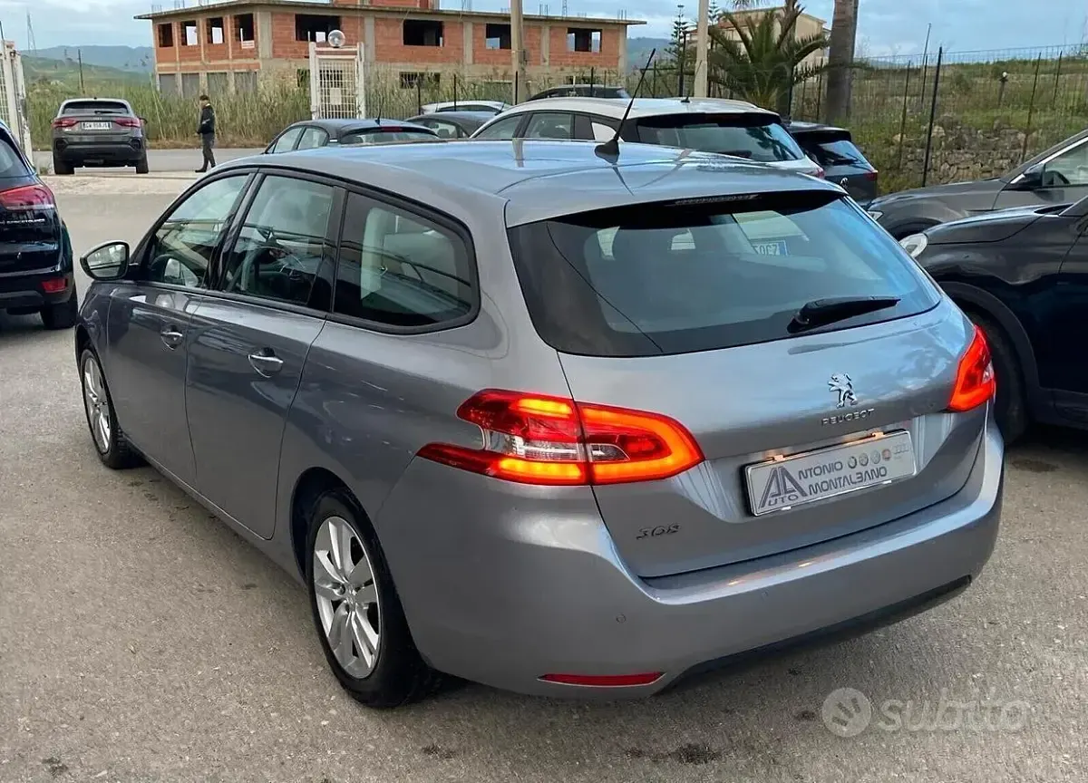 Usata Peugeot 308 131 CV (96 kW) 2020 Grigio Station wagon