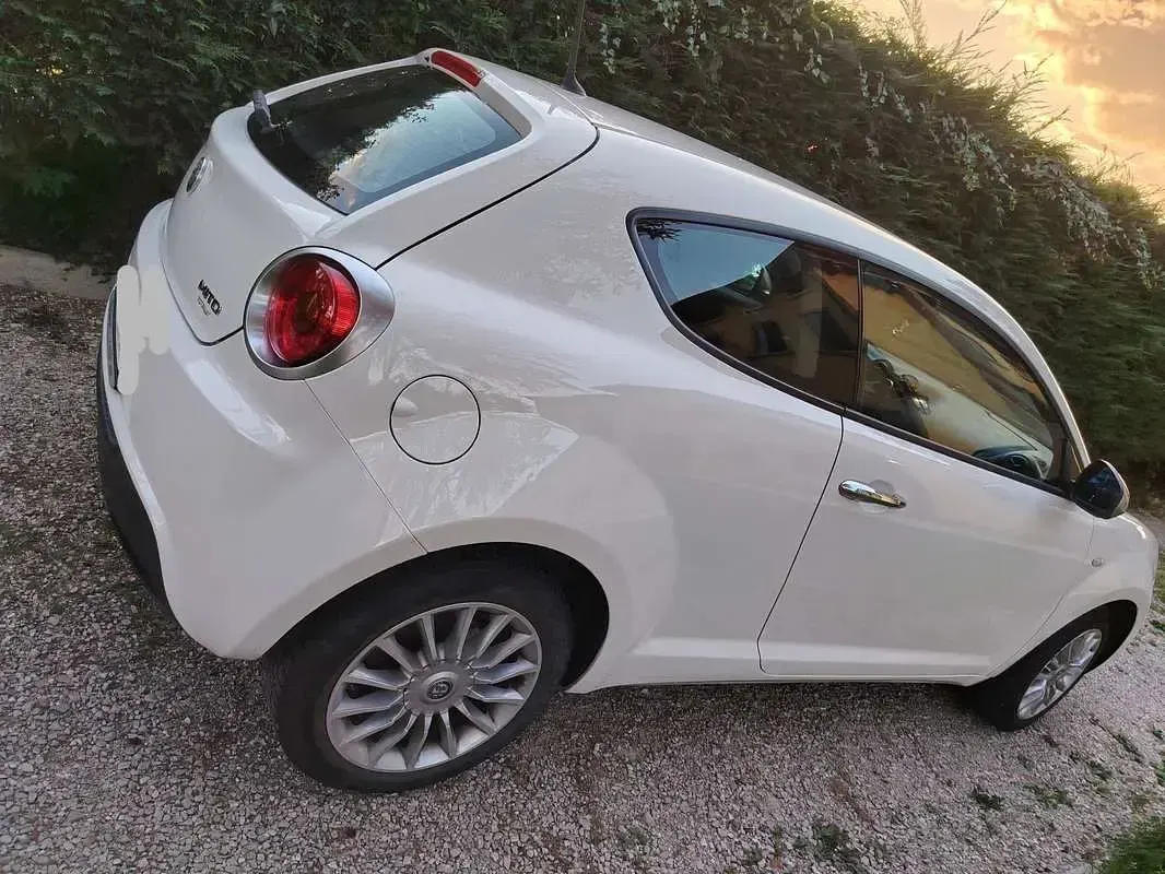 Usata Alfa Romeo MiTo Distinctive 79 CV (58 kW) 2017 Utilitaria