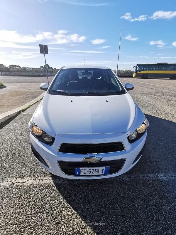 Usata Chevrolet Aveo LT 75 CV (55 kW) 2012 Bianco Berlina