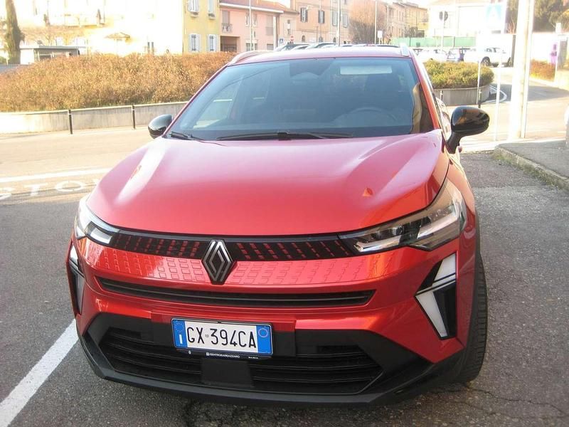 Usata Renault Captur Techno 101 CV (74 kW) 2024 Rosso SUV
