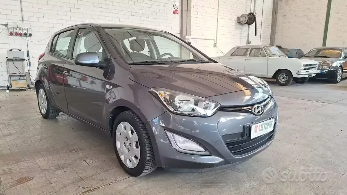 Usata Hyundai i20 85 CV (62 kW) 2015 Utilitaria