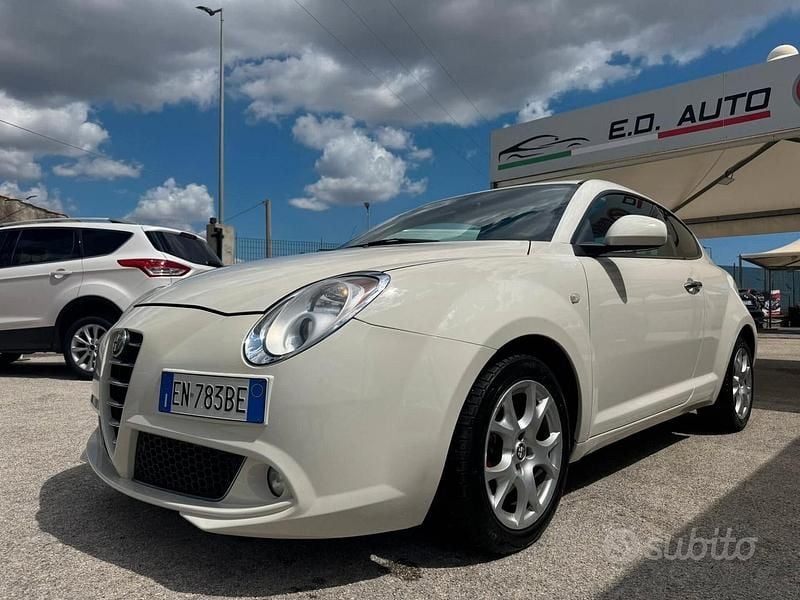 Usata Alfa Romeo MiTo 78 CV (57 kW) 2013 Beige Utilitaria