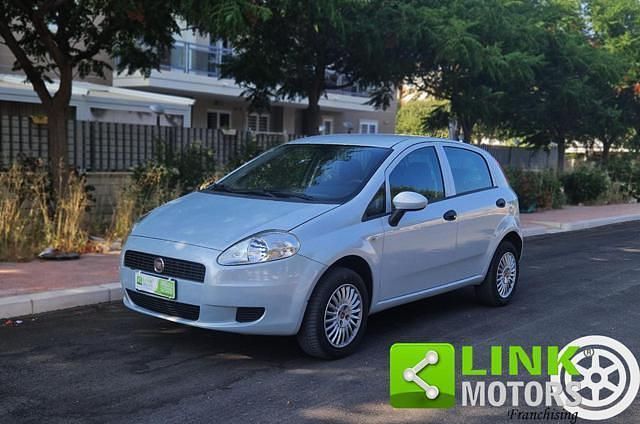 Usata Fiat Grande Punto 78 CV (57 kW) 2013 Bianco Utilitaria