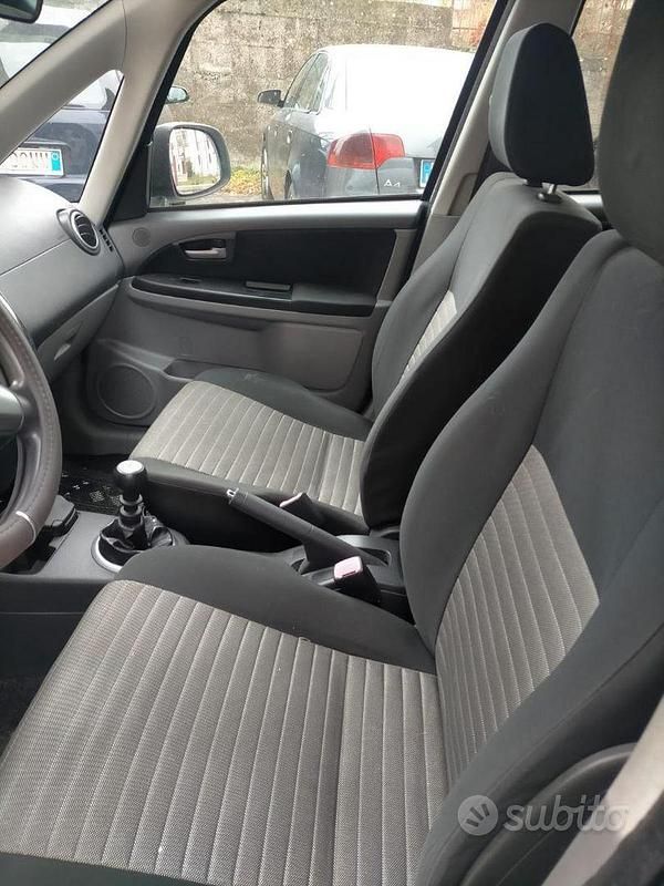 Usata Suzuki SX4 107 CV (78 kW) 2009 Bianco Monovolume