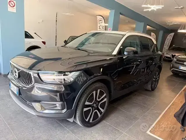Usata Volvo XC40 Business Edition 163 CV (119 kW) 2020 Nero SUV
