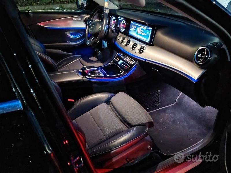 Usata Mercedes E220 194 CV (142 kW) 2018 Nero Berlina