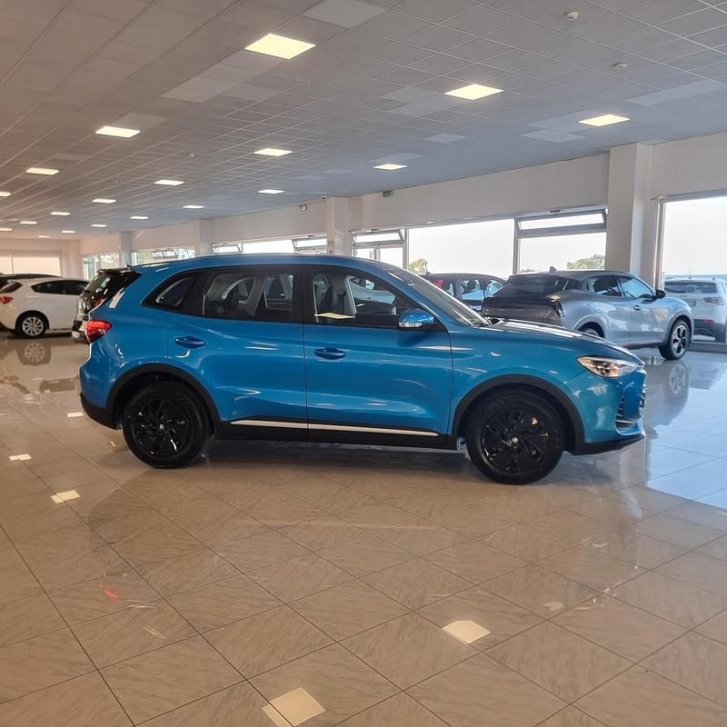 Nuova MG ZS 115 CV (84 kW) 2025 Blu Berlina