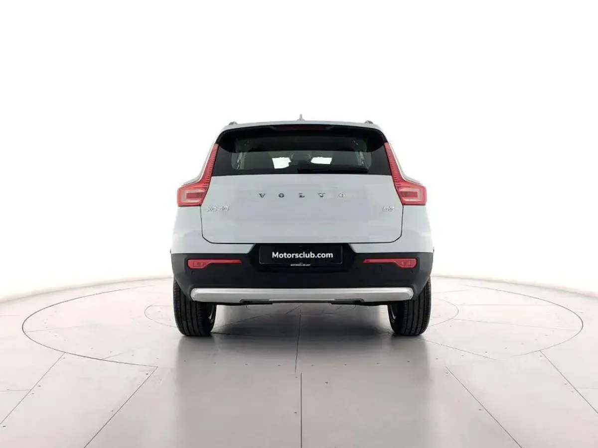 Nuova Volvo XC40 163 CV (119 kW) 2026 Blu/azzurro SUV