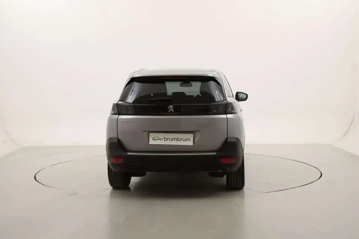 Usata Peugeot 5008 Allure 131 CV (96 kW) 2024 Grigio SUV