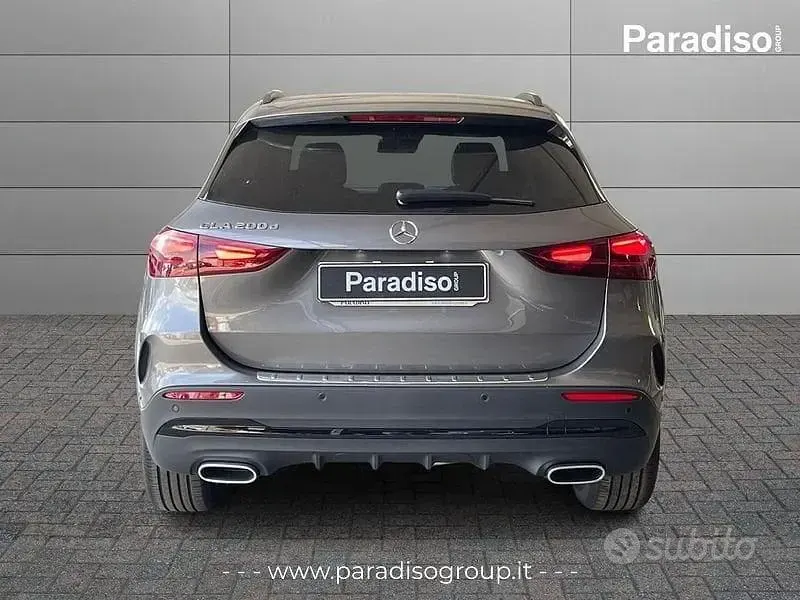 Nuova Mercedes GLA200 AMG 150 CV (110 kW) 2026 Grigio SUV