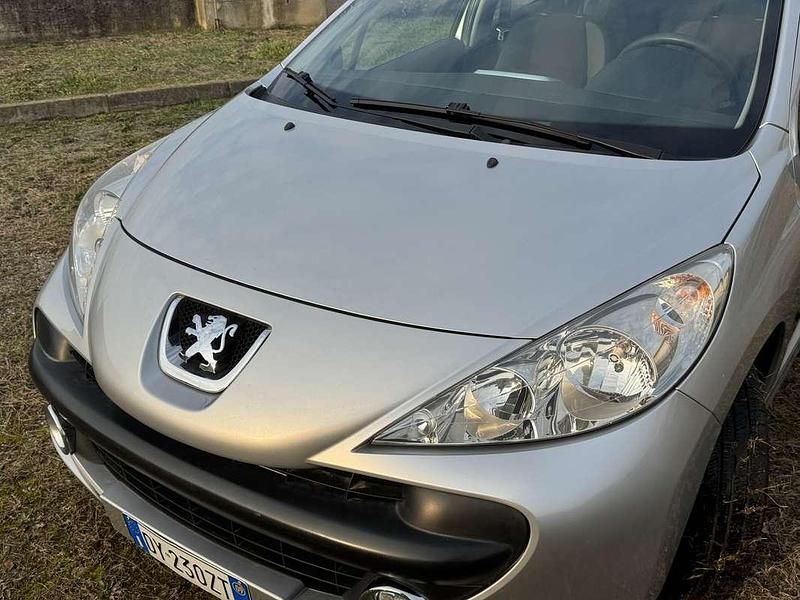 Usata Peugeot 207 Sport 73 CV (53 kW) 2009 Berlina