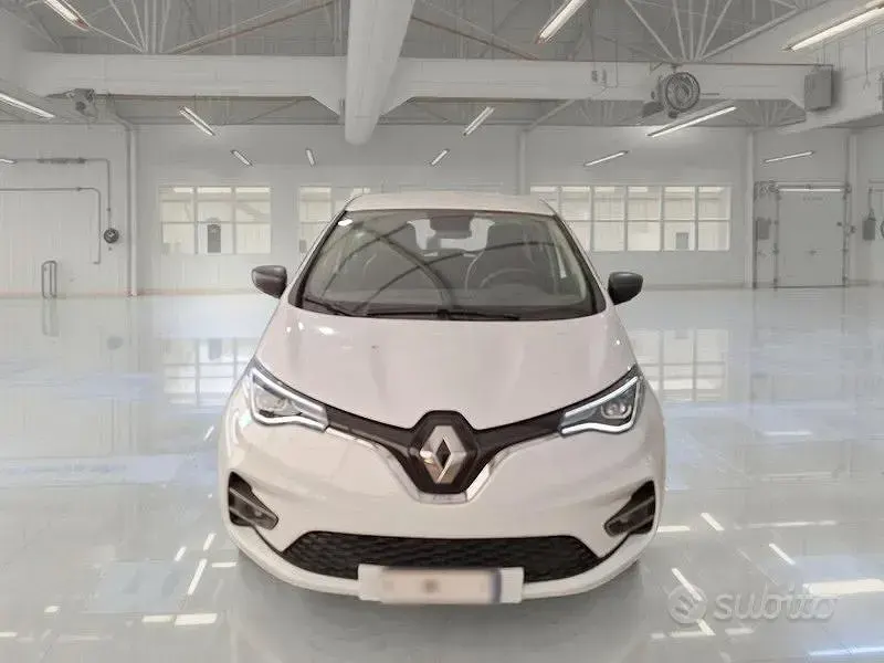 Usata Renault Zoe Life 50 kW (69 CV) 2021 Bianco Utilitaria
