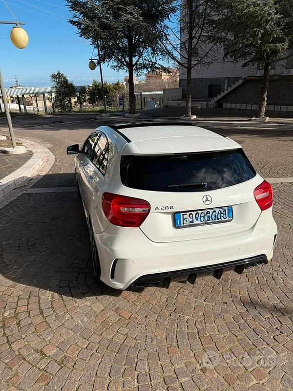 Usata Mercedes A200 Premium 136 CV (100 kW) 2012 Bianco Berlina