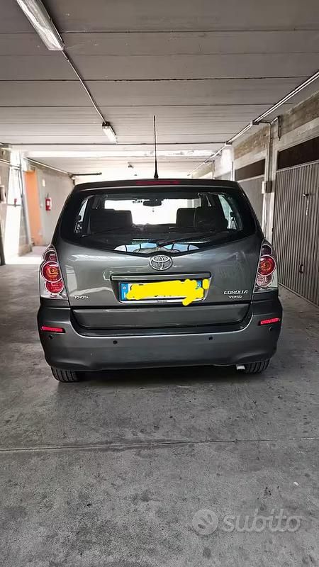 Usata Toyota Corolla 2004 Grigio Station wagon