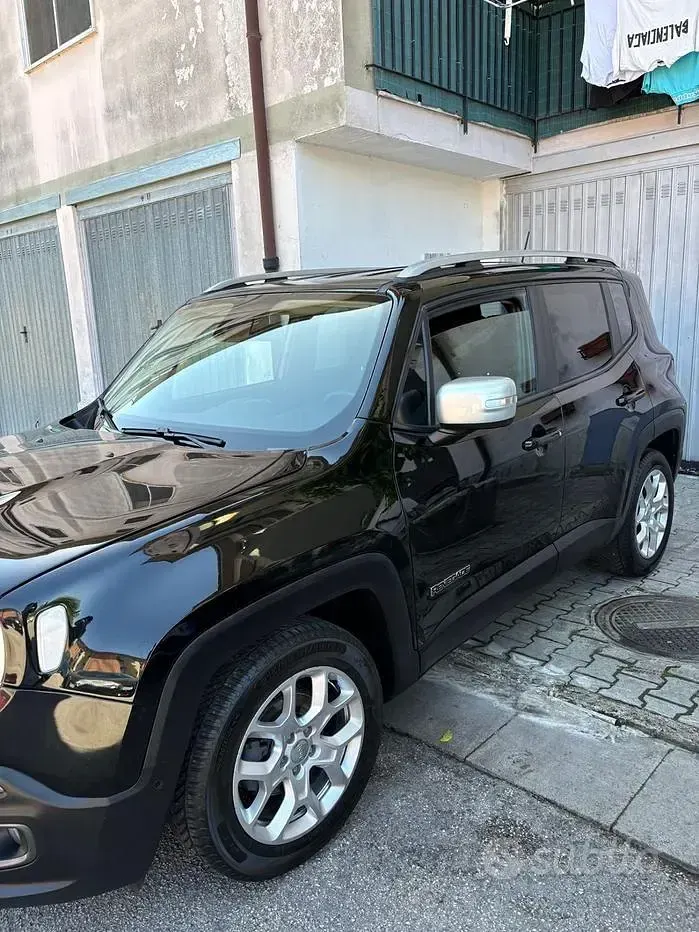 Usata Jeep Renegade Limited 120 CV (88 kW) 2017 Nero SUV