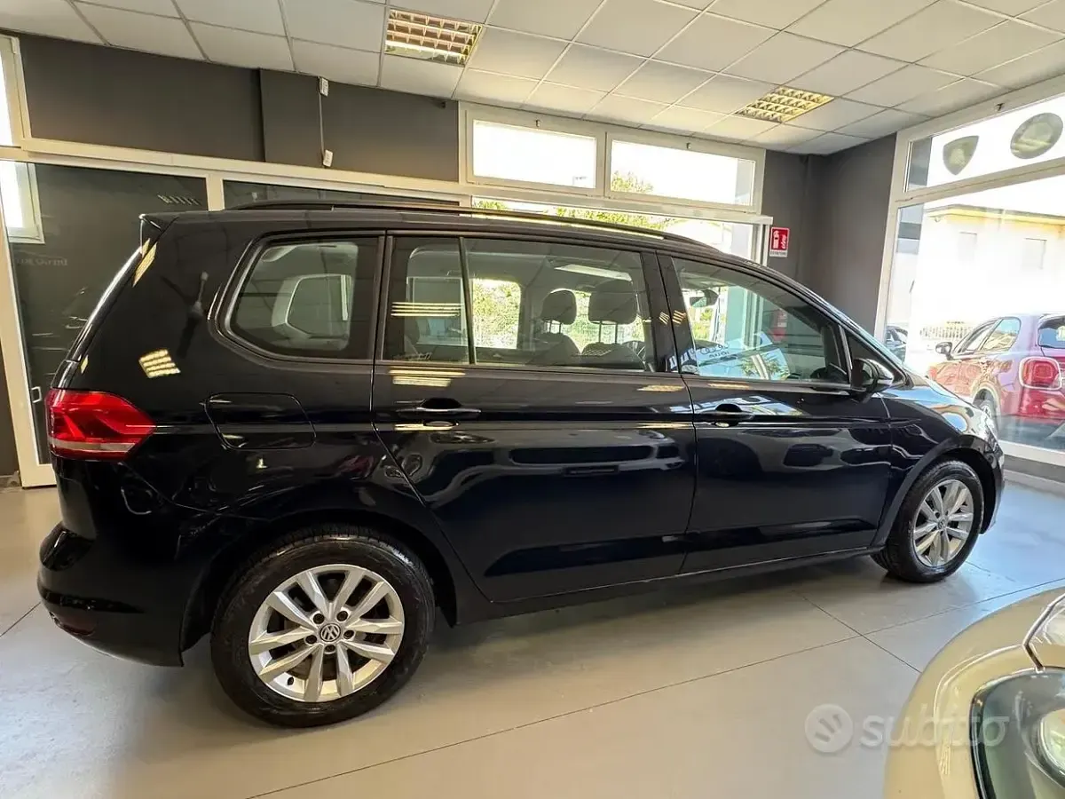 Usata VW Touran Executive 150 CV (110 kW) 2017 Nero Monovolume