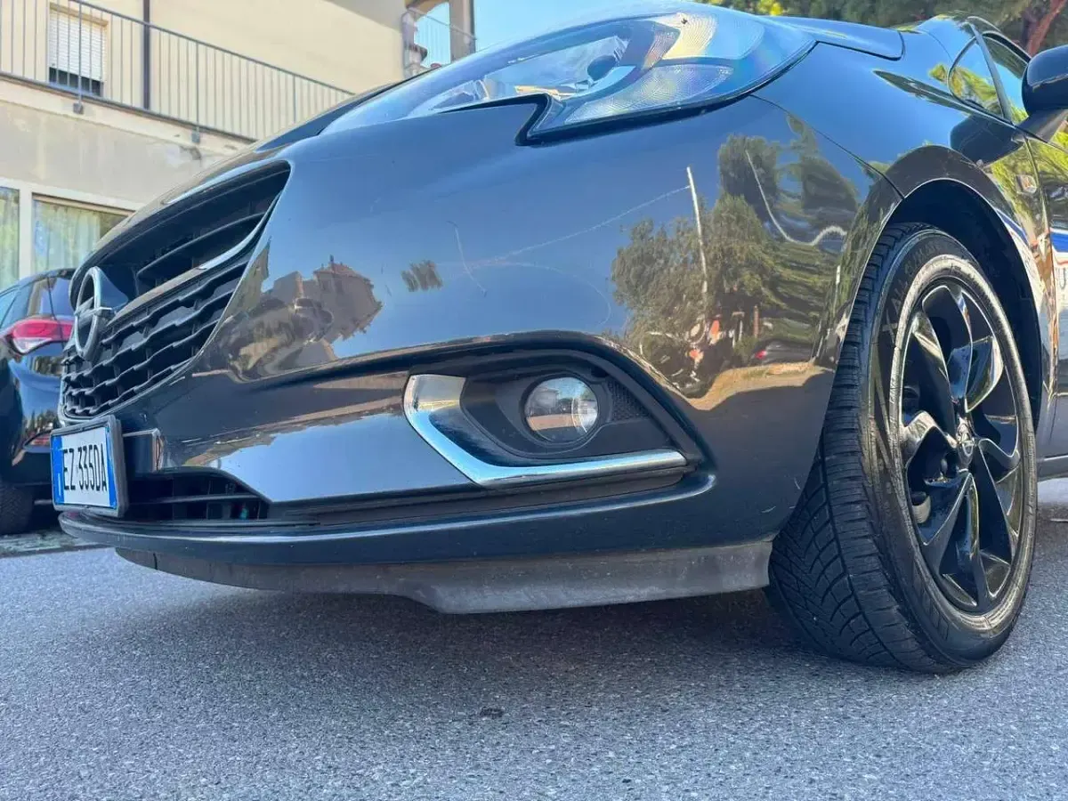 Usata Opel Corsa 69 CV (50 kW) 2015 Scuro Utilitaria